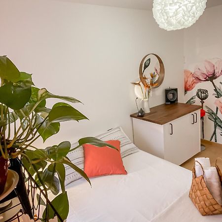 Habitacion Privada + Bano Privado En La Vivienda Lägenhet Corralejo Exteriör bild
