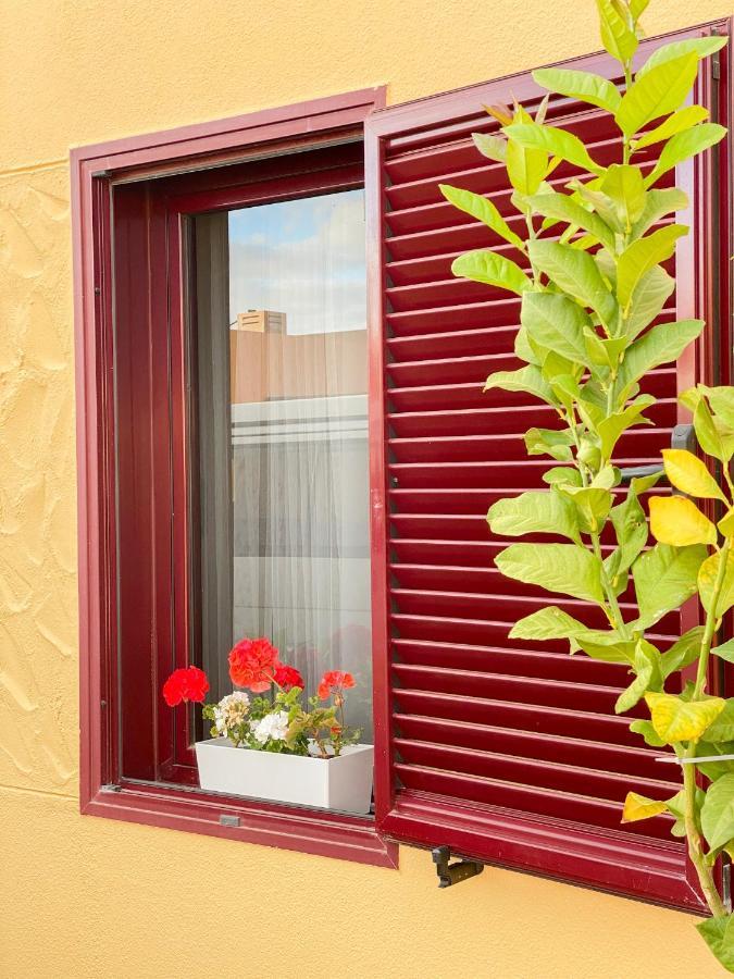 Habitacion Privada + Bano Privado En La Vivienda Lägenhet Corralejo Exteriör bild